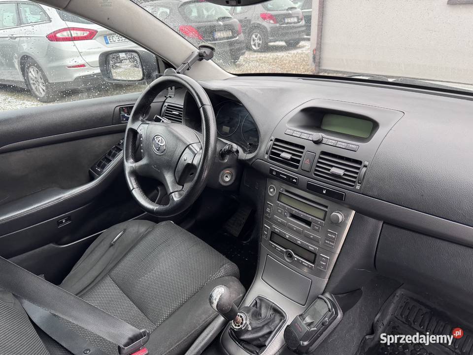 Toyota Avensis manualna Paniówki