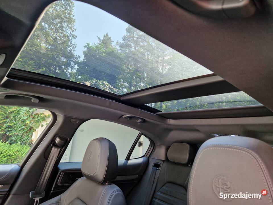 Alfa Romeo Stelvio pełna serwis w ASO sprzedam