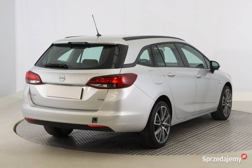 Opel Astra 16 CDTI radio