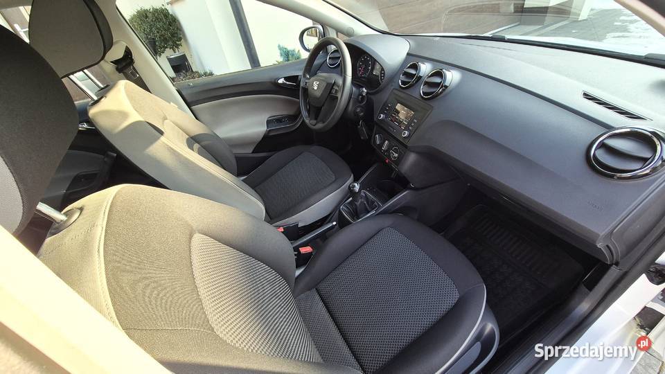 SEAT IBIZA Nowy model Ładna biała LED