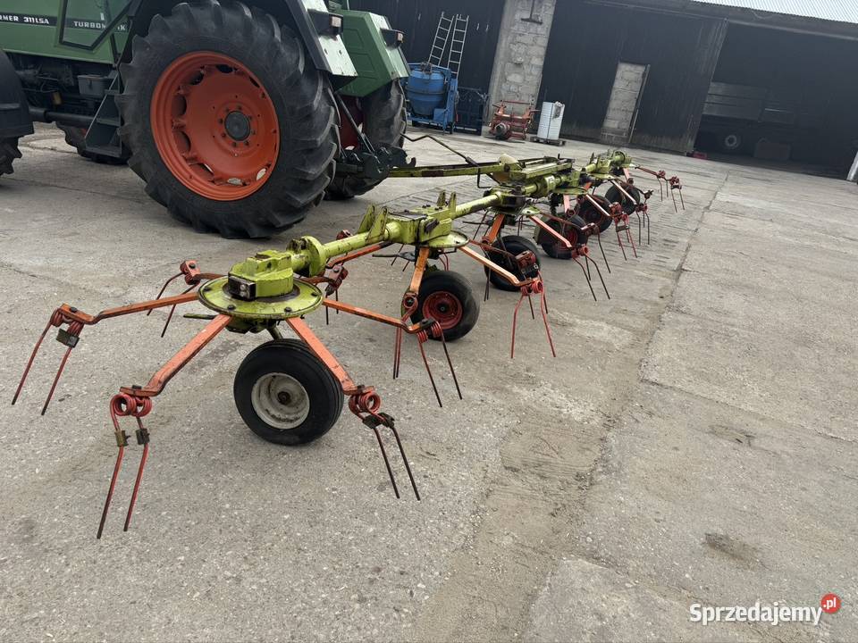 Przewracarka Claas Volto 740