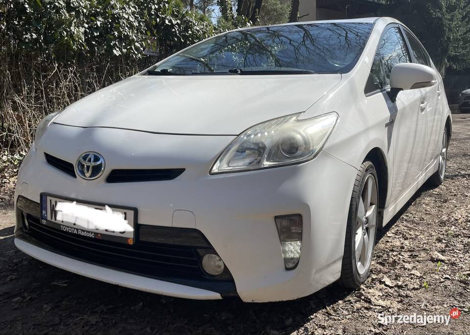 Toyota Prius 18 hybryda bezwypadkowy sprowadzony