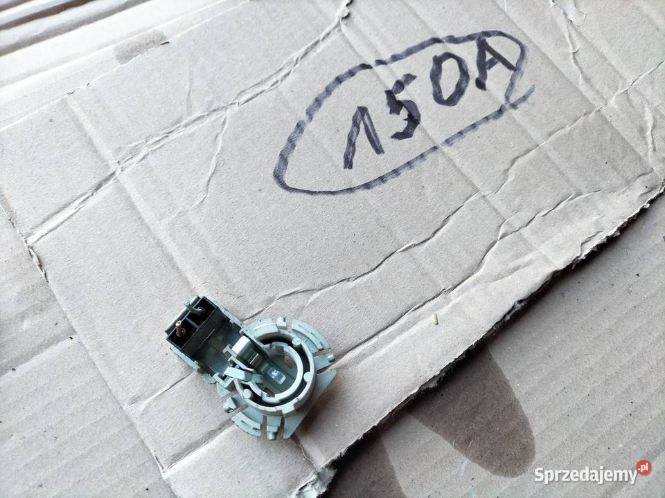 AUDI 80 B3 B4 SEDAN OPRAWKA GNIAZDO ŻARÓWKI Kamień-Kolonia