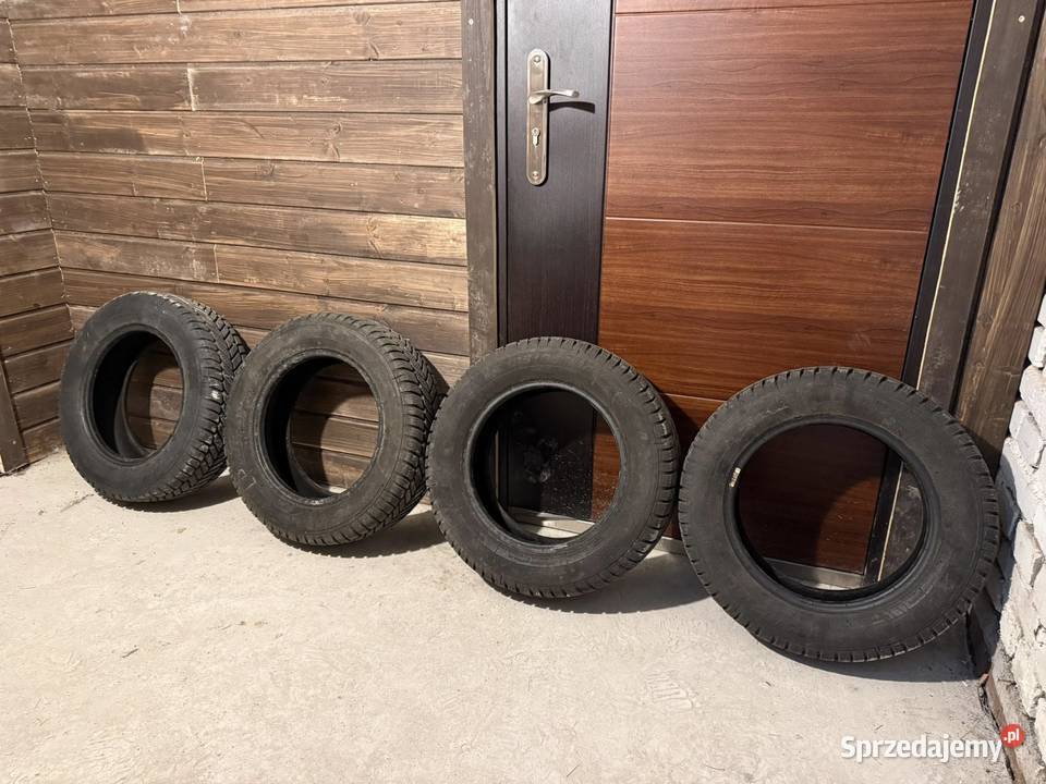Opony Zimowe 18565R14 Stan 14cale Dębica
