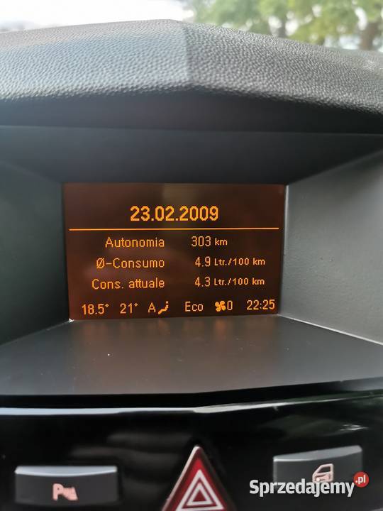 Opel Astra H 2010r mazowieckie Kampinos A