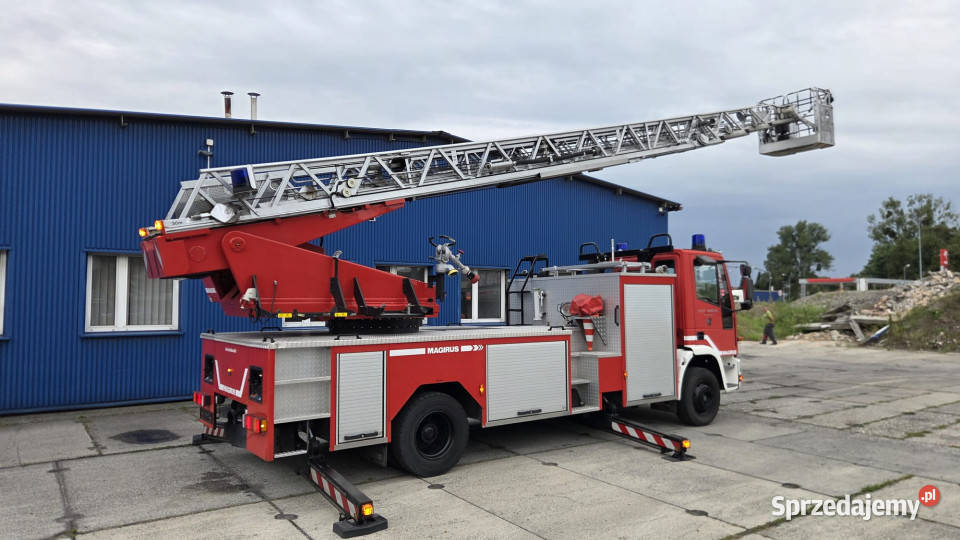Wóz strażacki IVECO MAGIRUS FF150E 25 985 Rok produkcji 1998 śląskie Bielsko-Biała