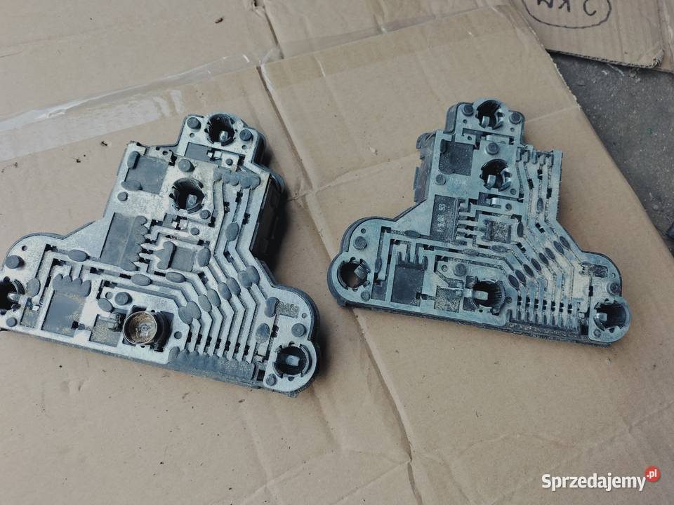 VW GOLF 3 III WKŁAD LAMPY TYŁ TYLNEJ 1H6945257 Kamień-Kolonia sprzedam