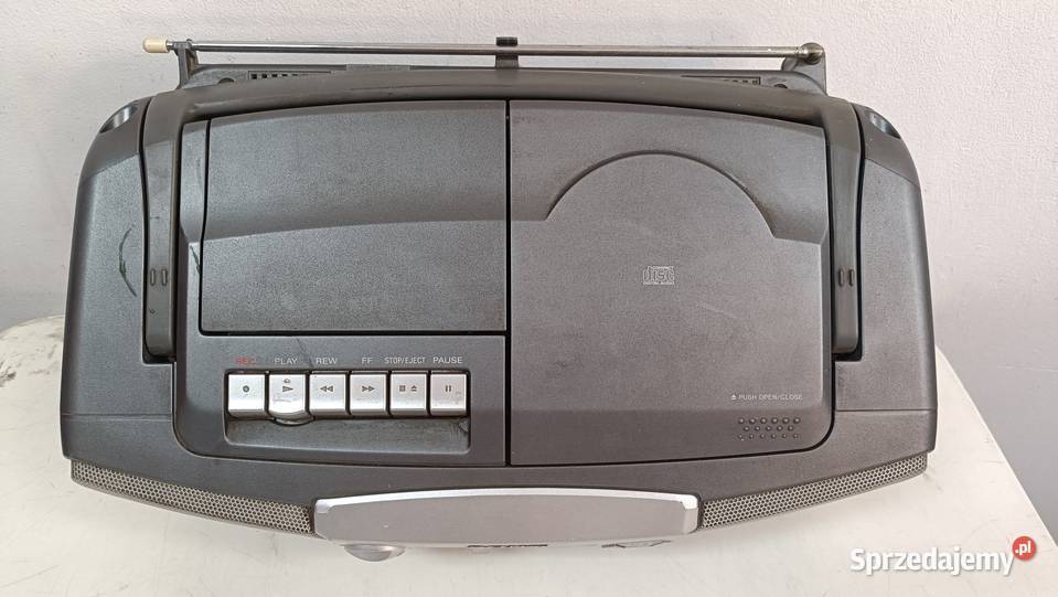 SONY CFDV7 Radioodtwarzacz kasetowy z CD sprzedam