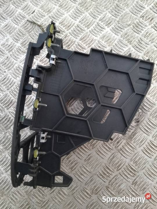 Kosz szuflada ramka radia VW Golf V Jetta Rok produkcji 2008