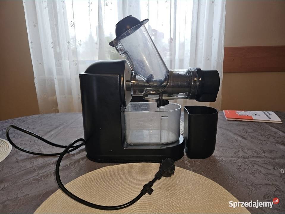 Sokowirówka wolnoobrotowa Wisznia Mała