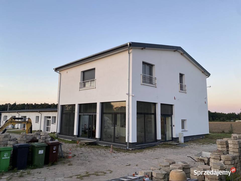 Mieszakania 100m2 i 70m2 hala 200m2 działka 48ha 400m2 Nieruchomości dolnośląskie Łaziska