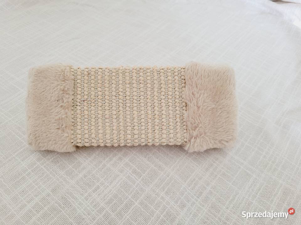 Drapak kota 23 z mocnymi uchwytami do montażu Dla kotów