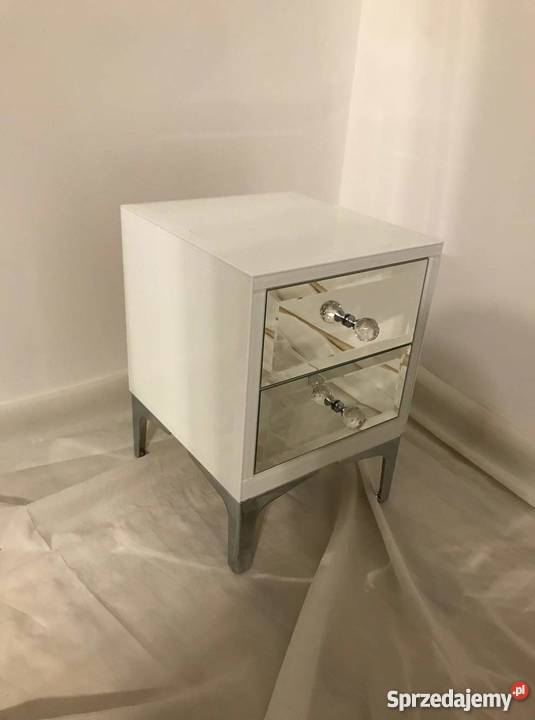 Stolik nocny z lustra bialy glamour ze szkla Kępno