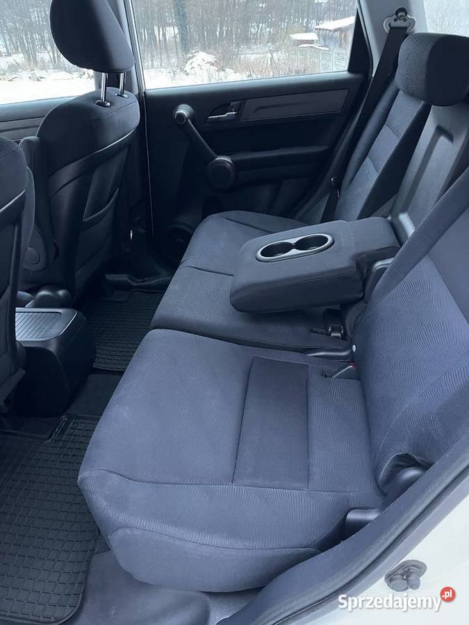 Honda CRV 3 4X4 20 benzyna Rok produkcji 2011 Lipsko