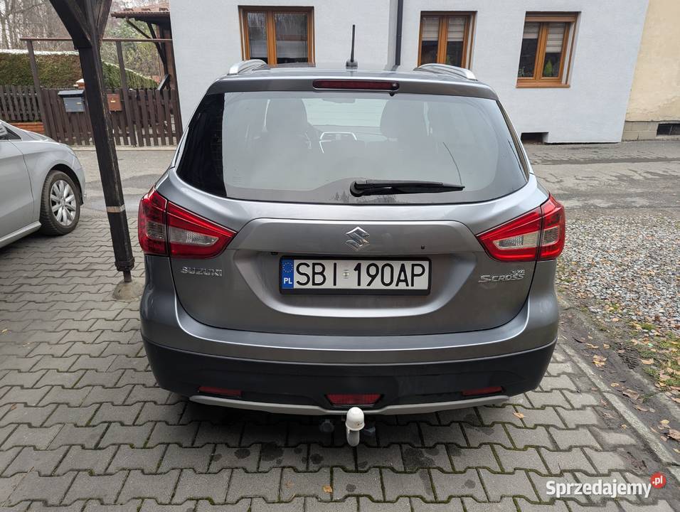 Suzuki SX4 SCross 10 boosterjet 111 mały światła LED