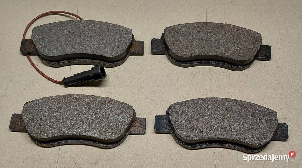 KLOCKI HAMULCOWE PRZÓD FIAT 500 500C FORD KA Mielęcin