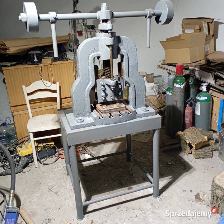 Prasa balansowa 10t Łęki Szlacheckie sprzedam