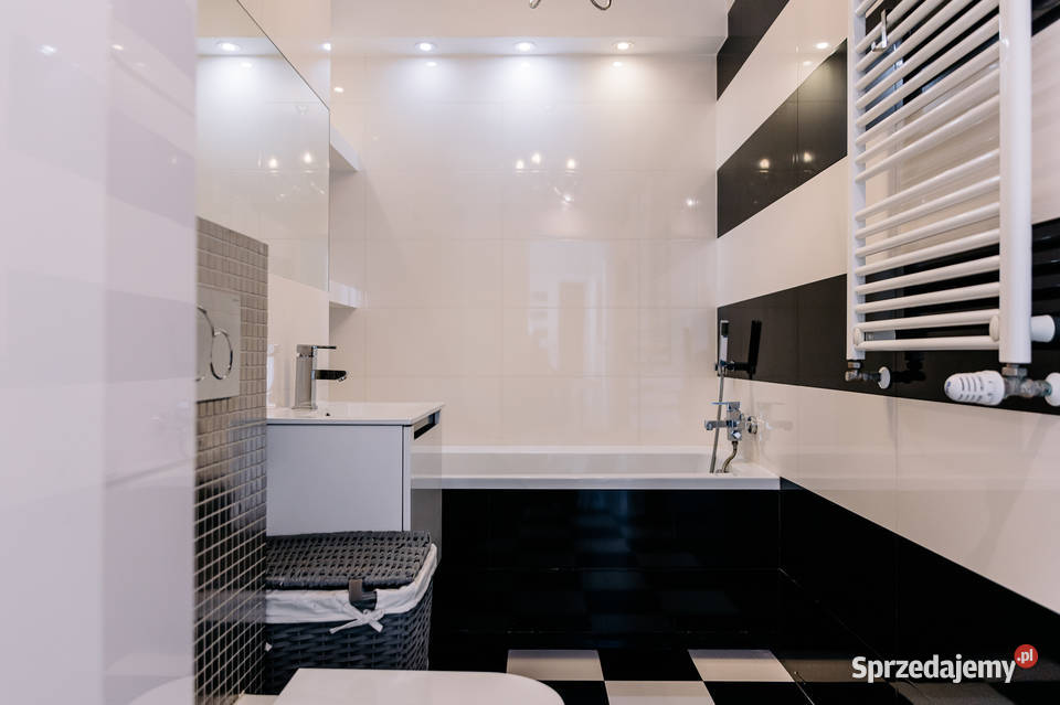 2 pokoje 56 m centrum Błonia pod Warszawą balkon