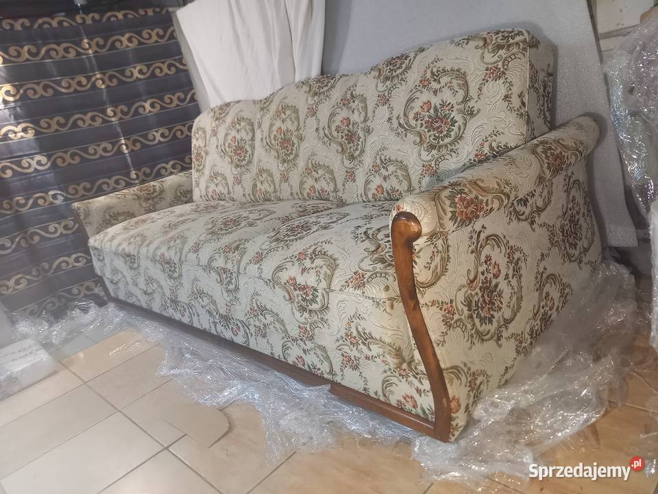 Sofa wersalka lirka wiosenne kwiaty mazowieckie Grójec