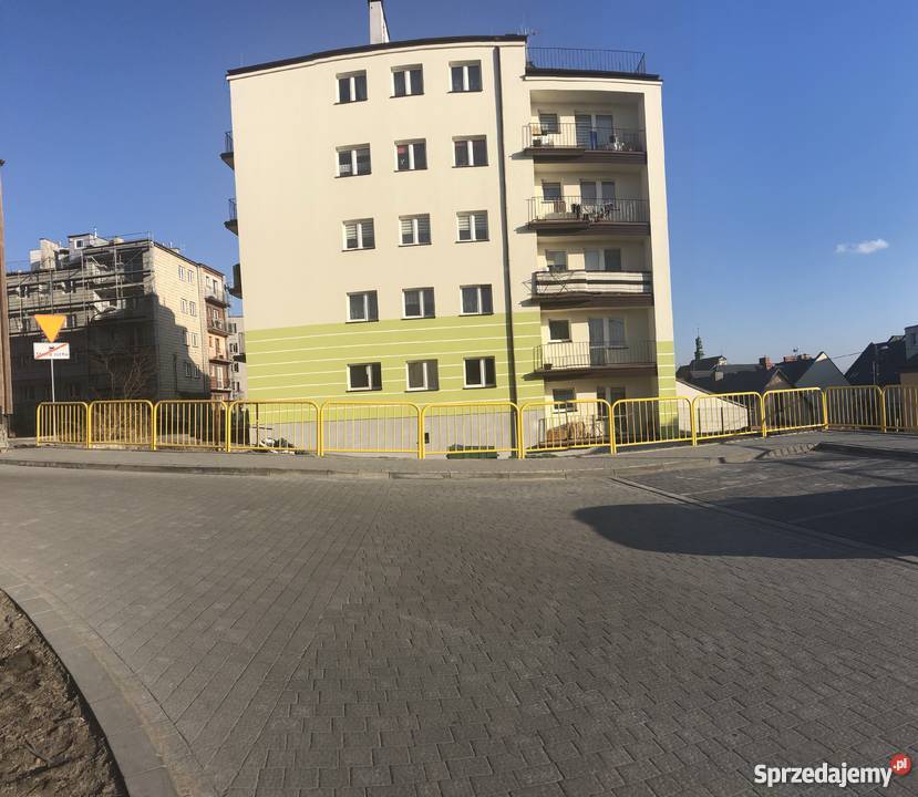 Sprzedam kawalerkę w centrum Pińczowa Mieszkania Pińczów