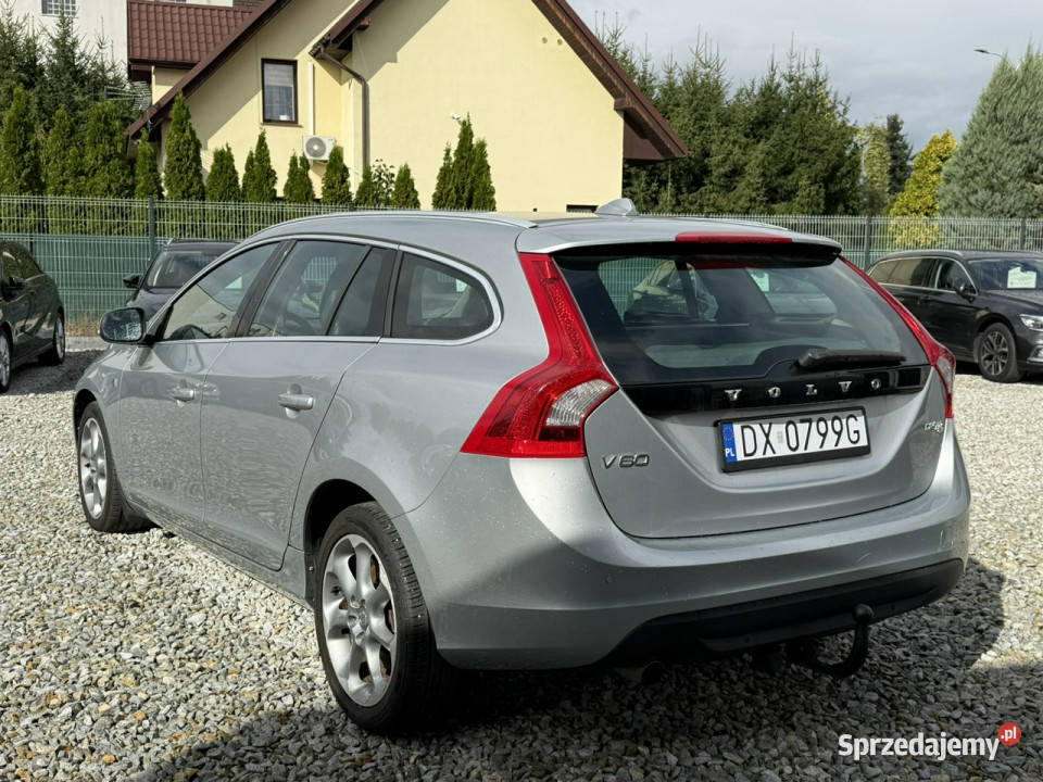 Volvo V60 16 D2 115 2012 skóry climatronic hak Rok produkcji 2012 Wrocław