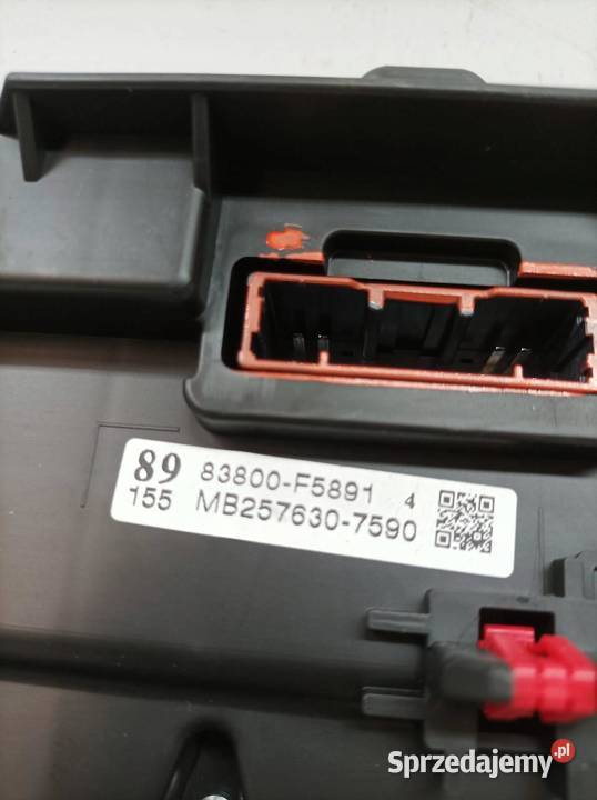 LICZNIK 83800F5891 10 B 72 Toyota Yaris IV 2020 świętokrzyskie