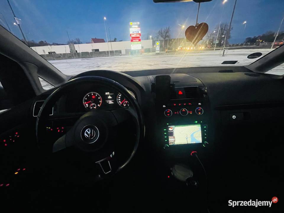 VW Touran 14 TSI 2013 r 7 osobowy nieuszkodzony Paczków