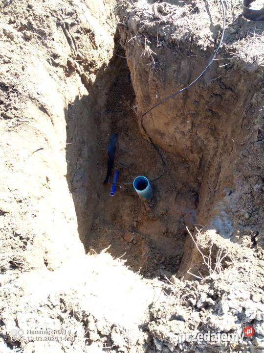 Montaż pompa głębinowych Obudowa studni