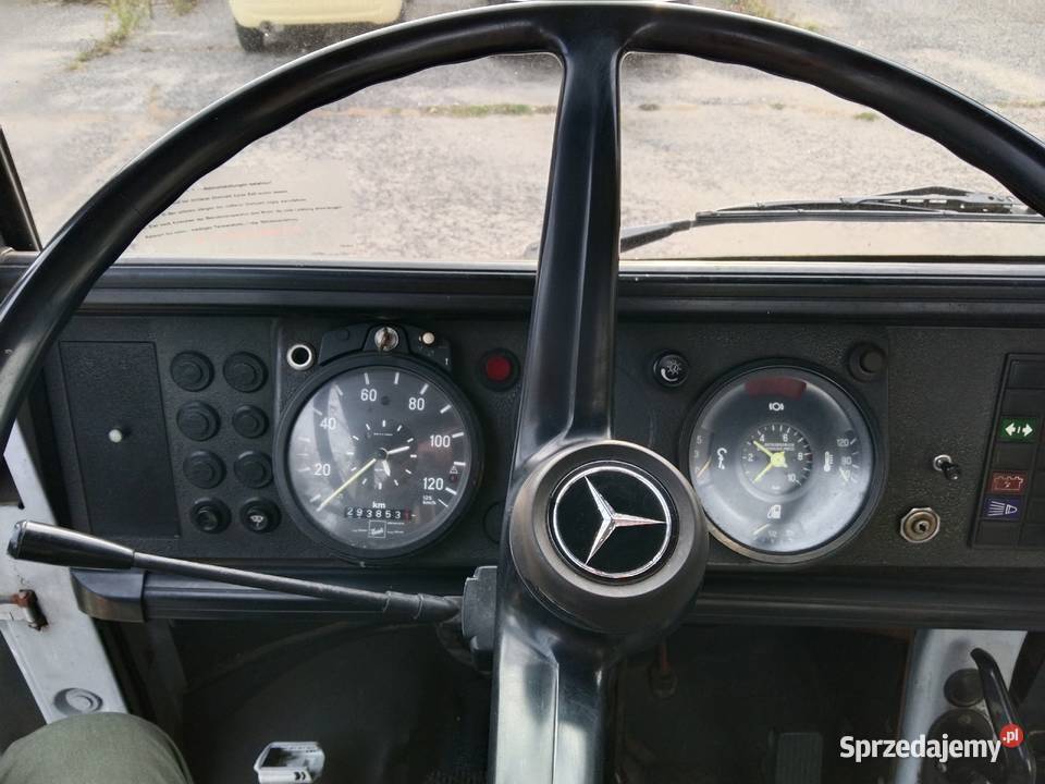 MERCEDES LP 608D Cysterna 4000l mazowieckie