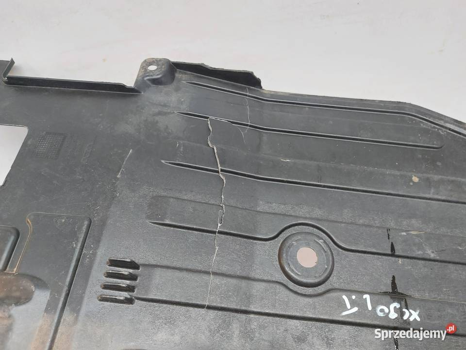 VOLVO XC90 II D5 Osłona podwozia tył lewa osobowe
