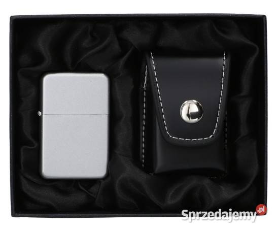 Srebrna Zapalniczka Benzynowa W Zestawie Ostrowy nad Okszą