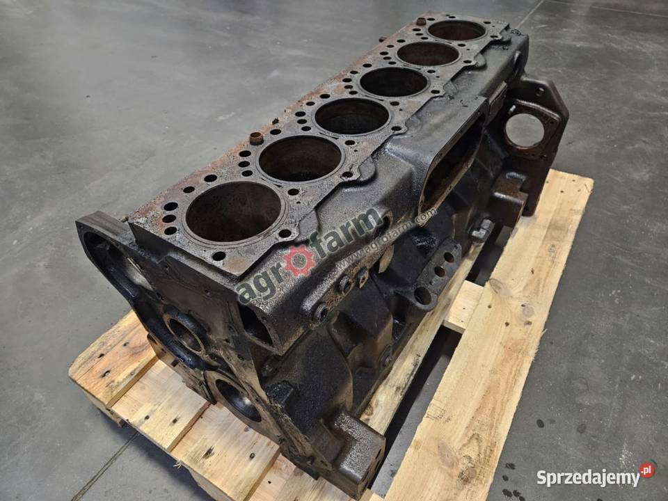 Blok silnika John Deere 8320 8420 8320 8220 Byków