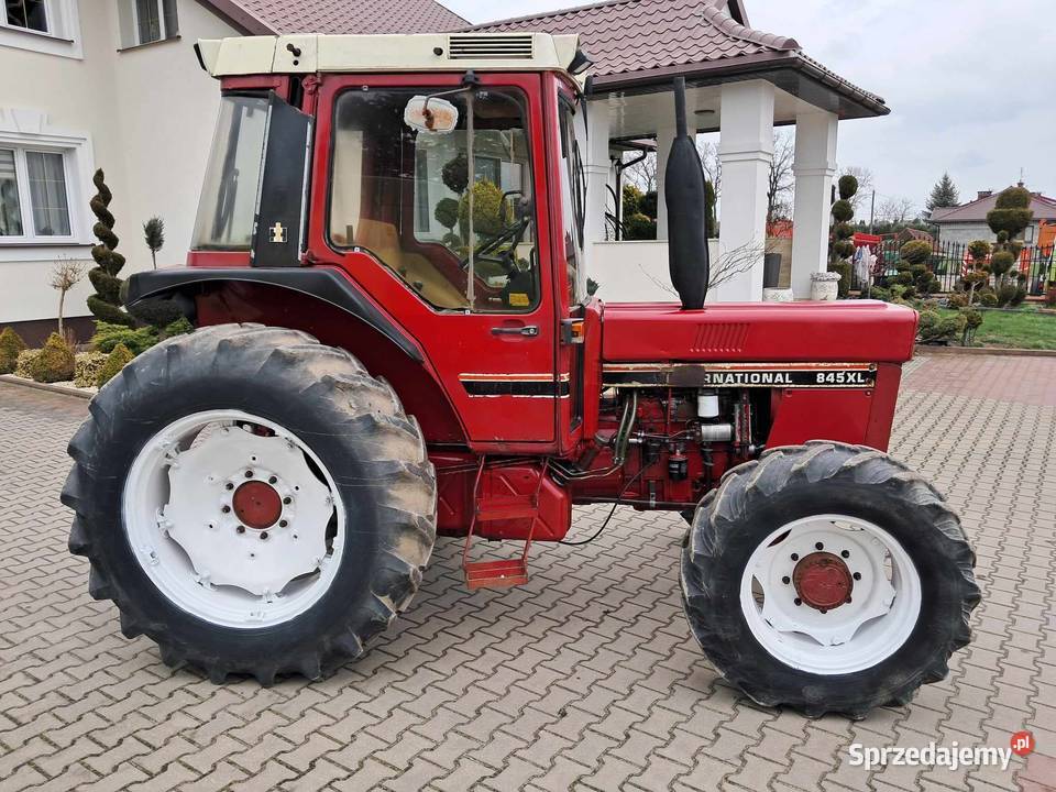 Ciągnik Case International 845 XL sprowadzony sprzedam