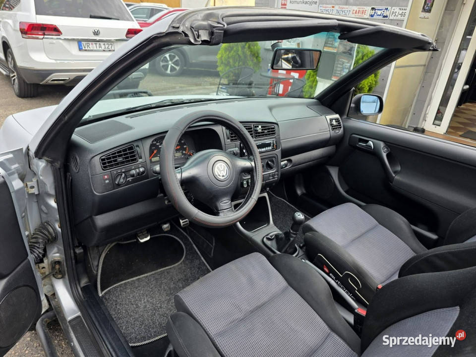 Volkswagen Golf Cabrio 20 Benzyna 115 OFF Road światła przeciwmgielne