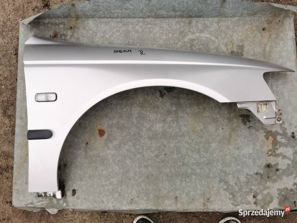 Blotnik prawy Honda Accord VI NH614M łódzkie Głowno sprzedam