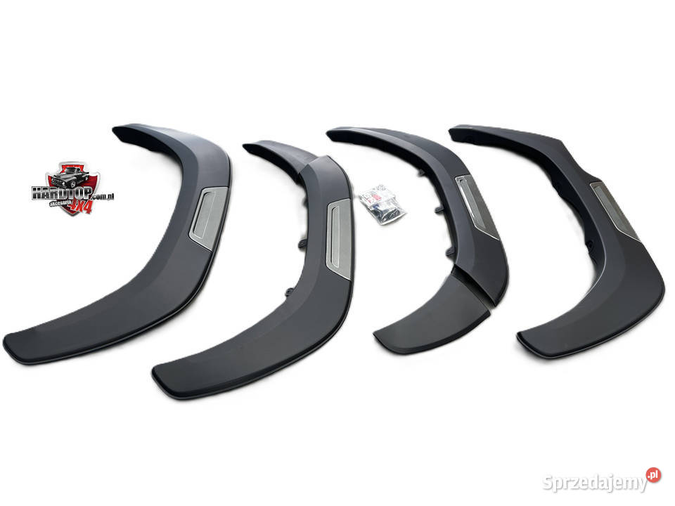 Poszerzenia Nadkoli Fender Flares Toyota Hilux Pasłęk