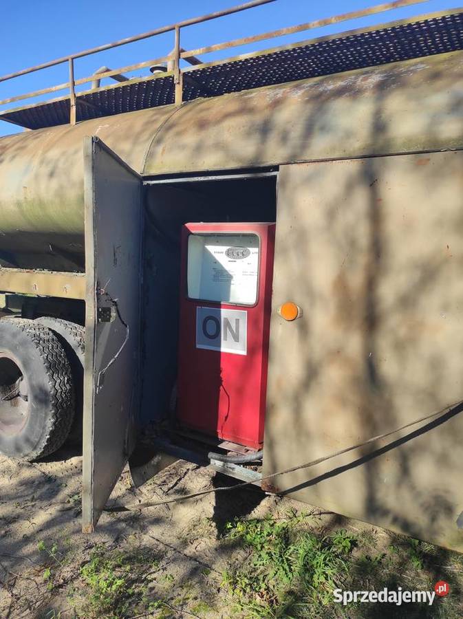 Dystrybutor paliwa na Przyczepie D83 cysterny Ostrowiec Świętokrzyski
