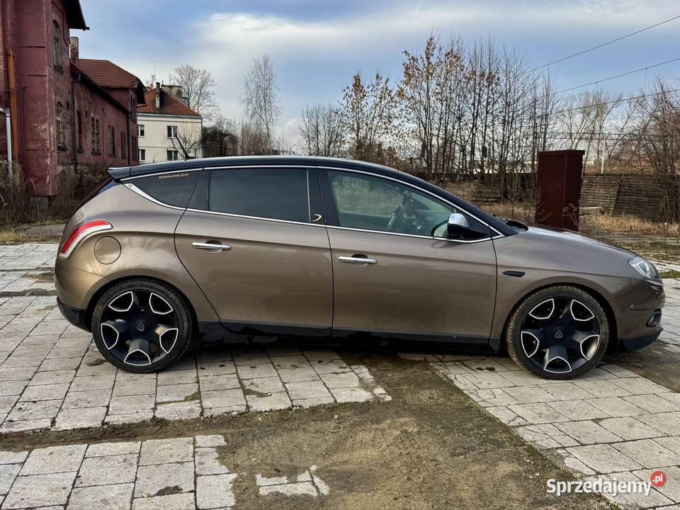 Lancia Delta III 18 200 2012 Świętochłowice sprzedam