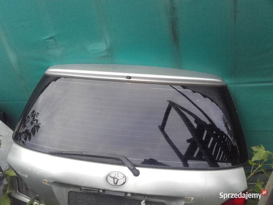 Toyota Avensis Verso szyba tylna z klapy osobowe