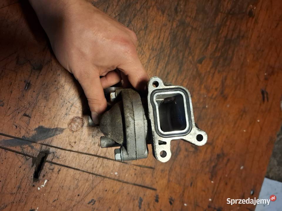 Termostat obudowa termostatu Kia Ceed Hyundai 16 Przyborów