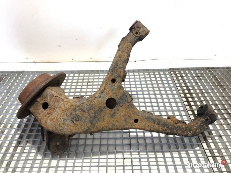 WAHACZ PRAWY TYŁ MERCEDES W639 Hatchback 9703