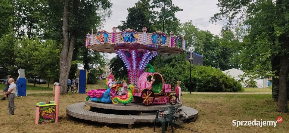 Sprzedam karuzelę podłogową Kultura i Rozrywka Częstochowa sprzedam