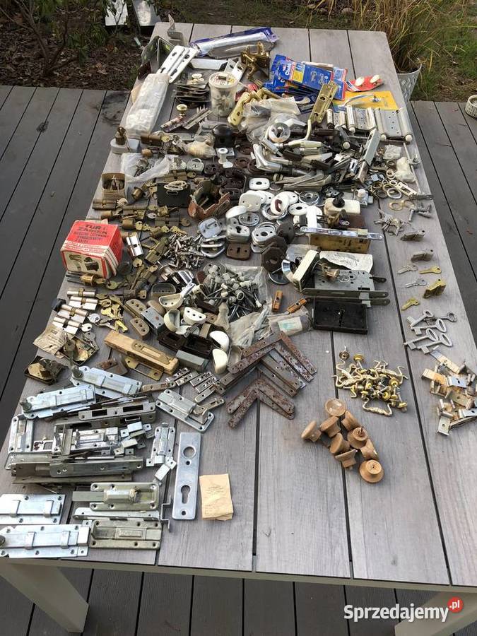 Okucie meblowe zamek zasuwa zestaw starym wielkopolskie Poznań sprzedam