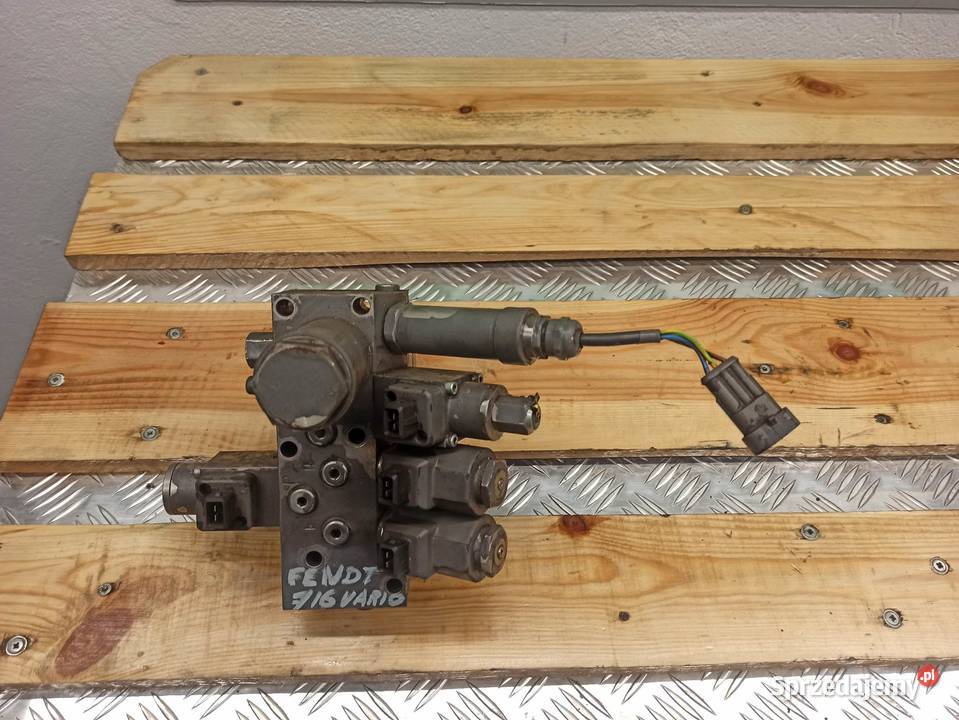 Blok hydrauliczny FENDT 716 Vario G716100600042 wielkopolskie Wilkowo