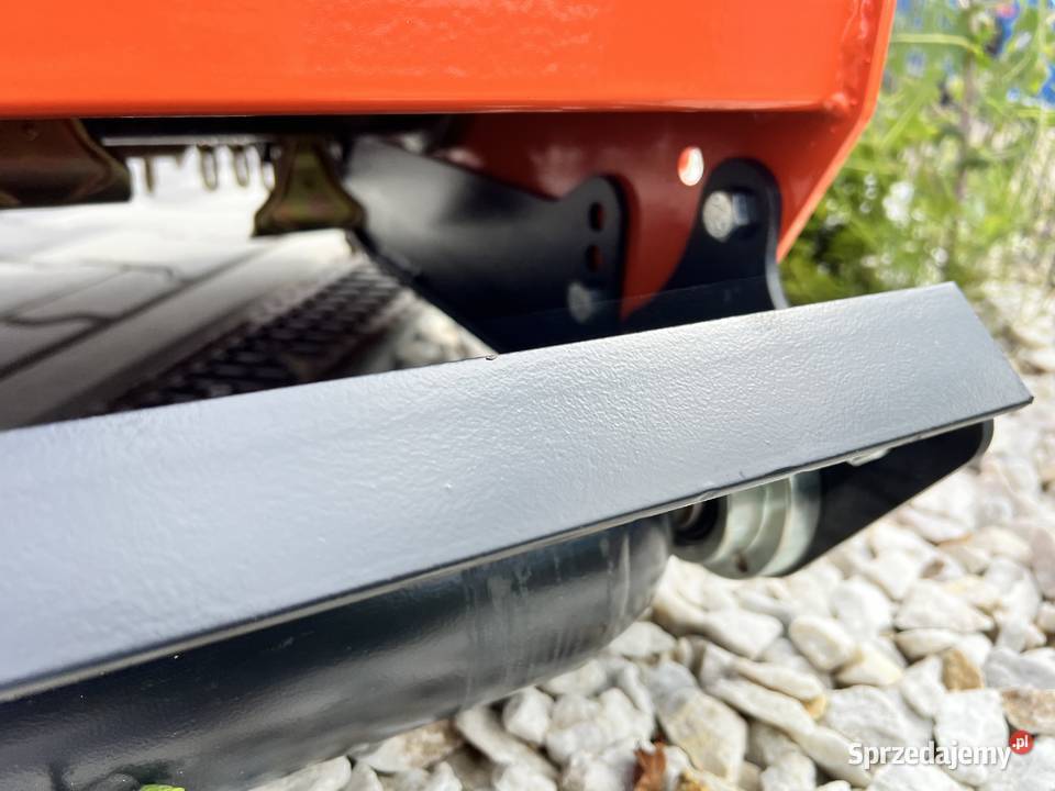 Kosiarka bijakowa boczna na pantografie 105125 Bijakowe Trojanów