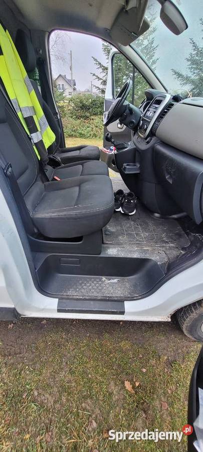 Nissan NV300 Trafic Vivaro 16 dCi 145 Webasto AC diesel świętokrzyskie Połaniec sprzedam