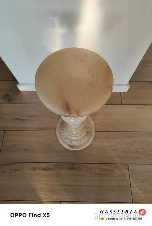 Kolumna z alabastru kwietnik Porcelana i szkło Wola Podłężna