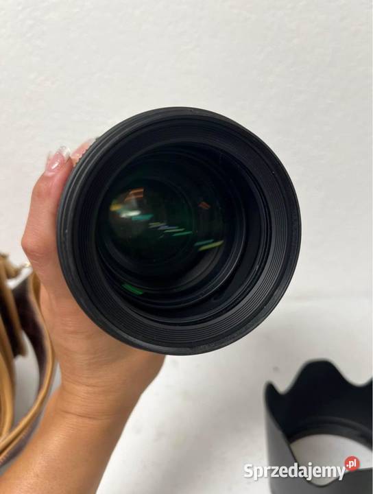 Aparat Canon z kompatybilnym obiektywem Sigma Wiązownica sprzedam