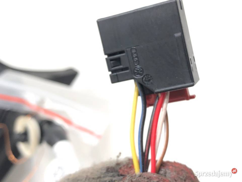 LUSTERKO PRAWY SKODA OCTAVIA IV Hatchback