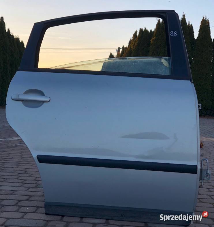 DRZWI TYLNE PRAWE VW PASSAT B5 SEDAN 19962005 Skołoszów